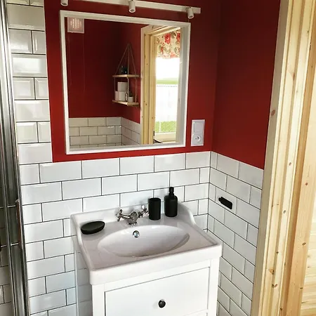 Kolorowe Bullerbyn Ferienhaus Tymien